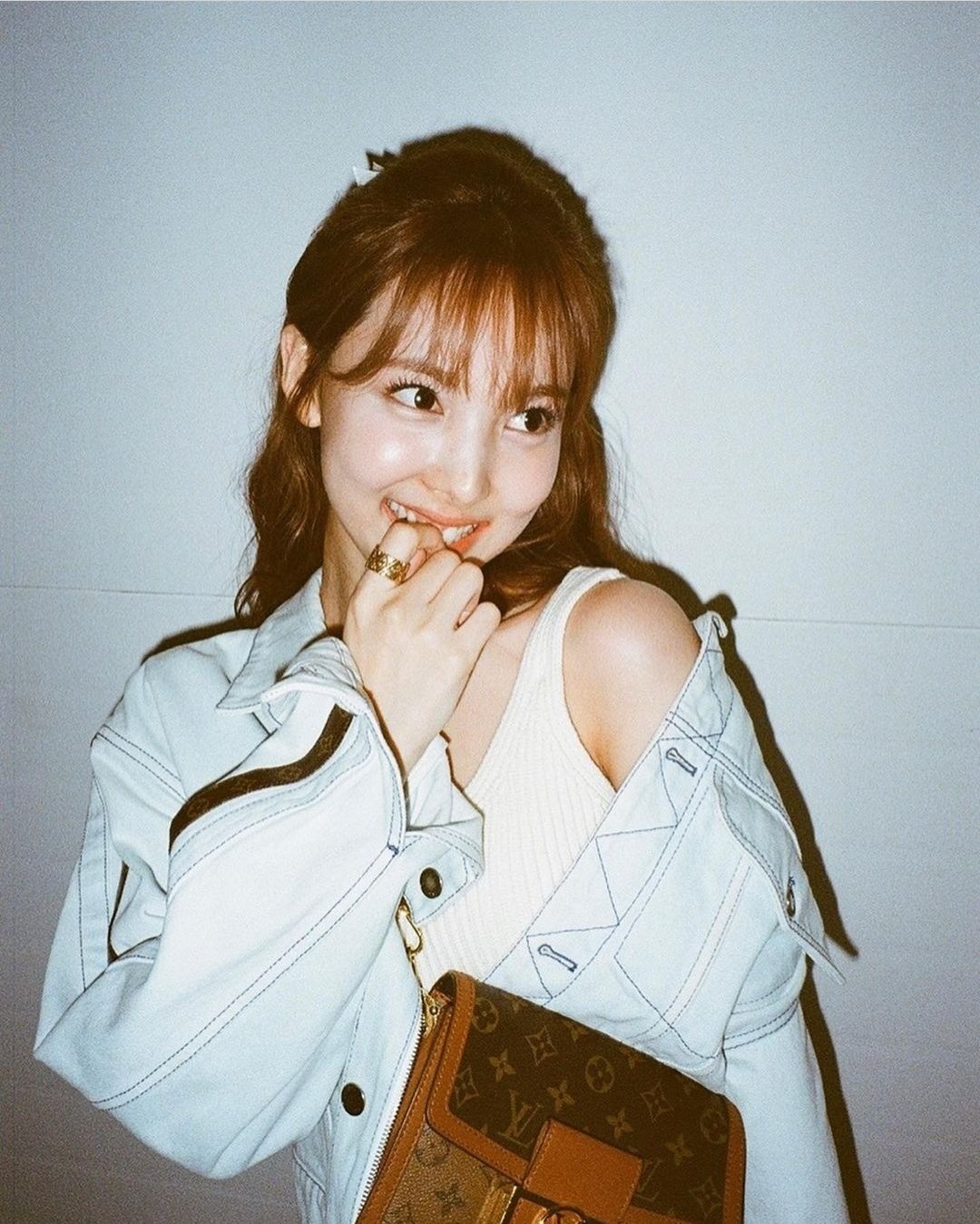 230728 Nayeon Instagram Update - “#ads Camera bag🤎 @louisvuitton” : r/twice