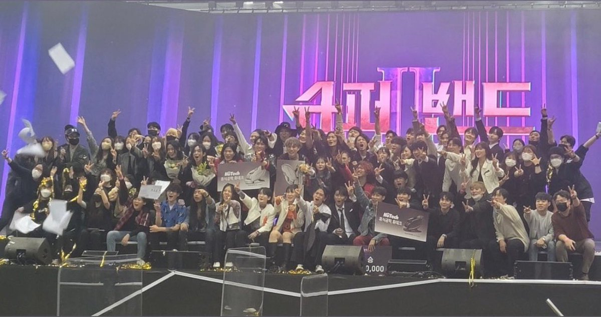 salmahlwh's tweet photo. Superband S1                           Superband S2 https://t.co/YY9oa1Bic1