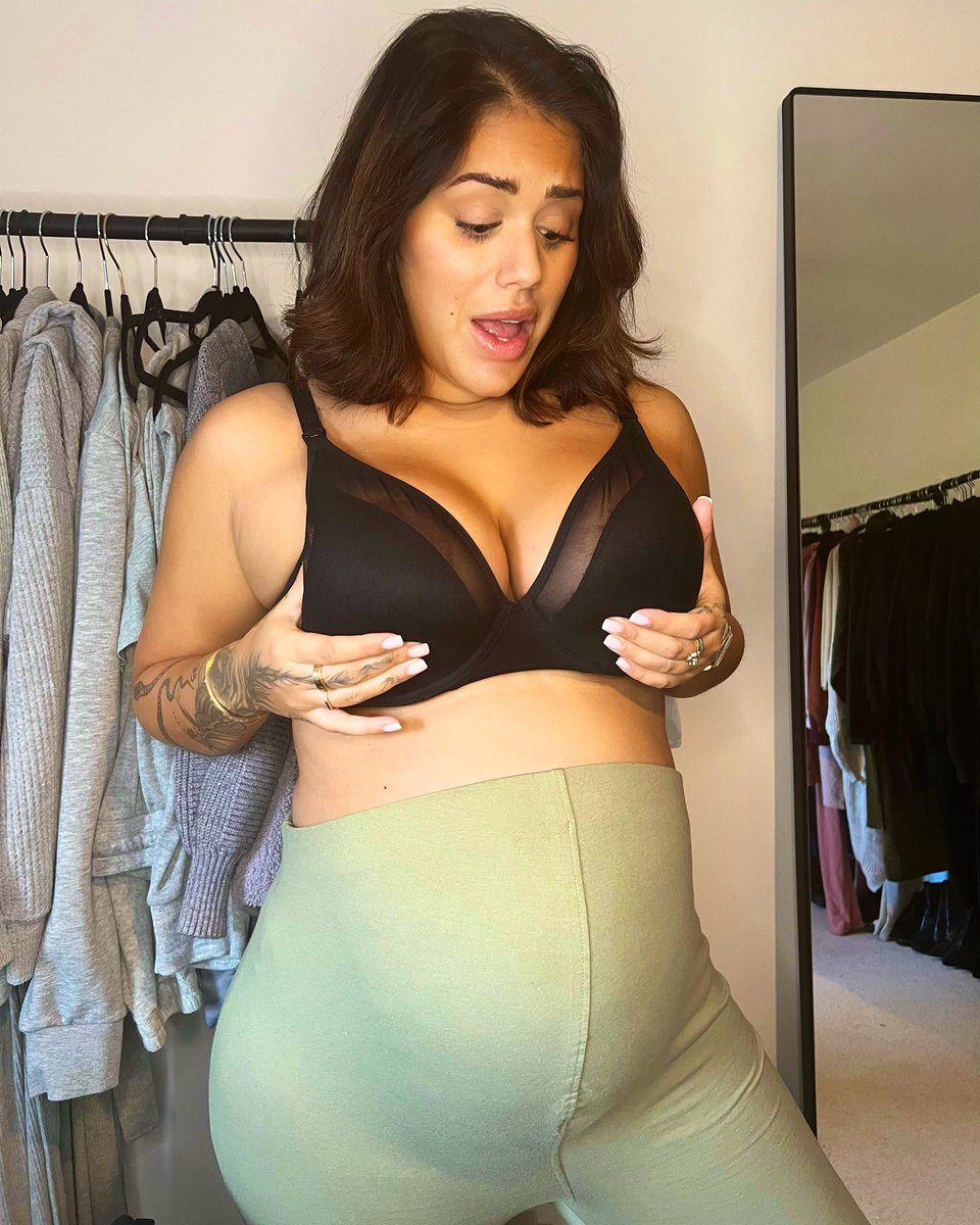 MissMalinSara's tweet photo. 💗 CHECK YOUR BREASTS 💗 https://t.co/0wpB0Ysig1 https://t.co/5GlfJIJNRW