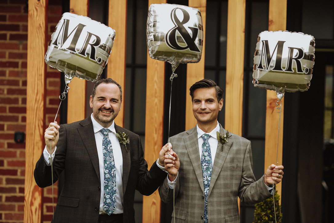 Oliver Lewis tweet media