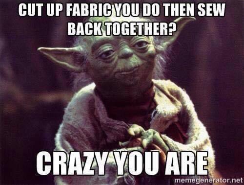 Creanntje's tweet image. Als je van quilten houdt, de hele avond druk stofjes hebt zitten snijden en je dan deze krijgt toegestuurd. Ik kom niet meer bij 😂😂😂😂😂😂😂😂……. 
#begrijpergeenjotavan #stofjesfreak #quilthumor