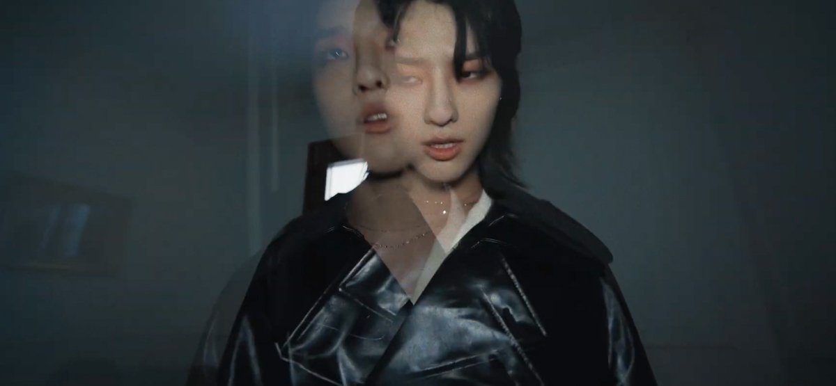 sailormoodz_'s tweet photo. 𝙬𝙝𝙮 𝙮𝙤𝙪 𝙢𝙖𝙠𝙚 𝙢𝙚 𝙘𝙧𝙖𝙯𝙮 https://t.co/eCg08VNluA