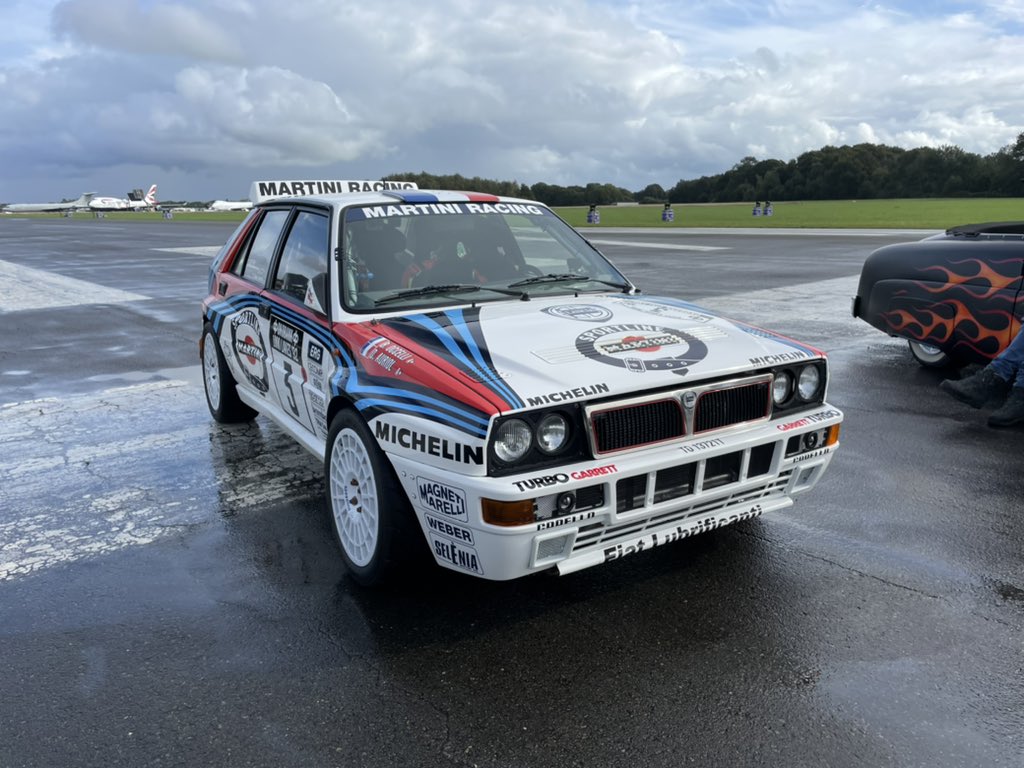 harrismonkey's tweet photo. Ex-Auriol. Quite magnificent. https://t.co/LWjTgOZY9N