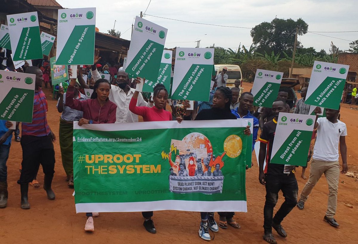 UN-Habitat Youth (@unhabitatyouth) on Twitter photo <a href="/NamugerwaLeah/">Leah Namugerwa</a> on #WorldHabitatDay2021: #Cities must develop strategies for reducing car use, promote green travel modes & accessible, convenient & affordable #publictransport 🌱
Full speech here 🔗 unhabitatyouth.org/2021/10/04/cli…
#WorldHabitatDay2021 #UrbanOctober #climateaction <a href="/NamugerwaLeah/">Leah Namugerwa</a> on #WorldHabitatDay2021: #Cities must develop strategies for reducing car use, promote green travel modes & accessible, convenient & affordable #publictransport 🌱
Full speech here 🔗 unhabitatyouth.org/2021/10/04/cli…
#WorldHabitatDay2021 #UrbanOctober #climateaction