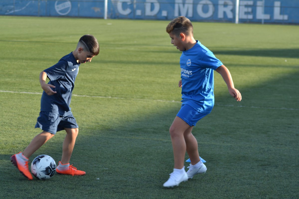 CDMorell's tweet image. TECNIFICACIÓ | Ahir durant el col·lapse de les xarxes socials vam començar les sessions de tecnificació individual 💯.

⚽️ Cada dilluns de 17:30 a 19h.

🔛 Aquest servei està dirigit per tots els jugadors/es que vulguin perfeccionar la tècnica esportiva‼️