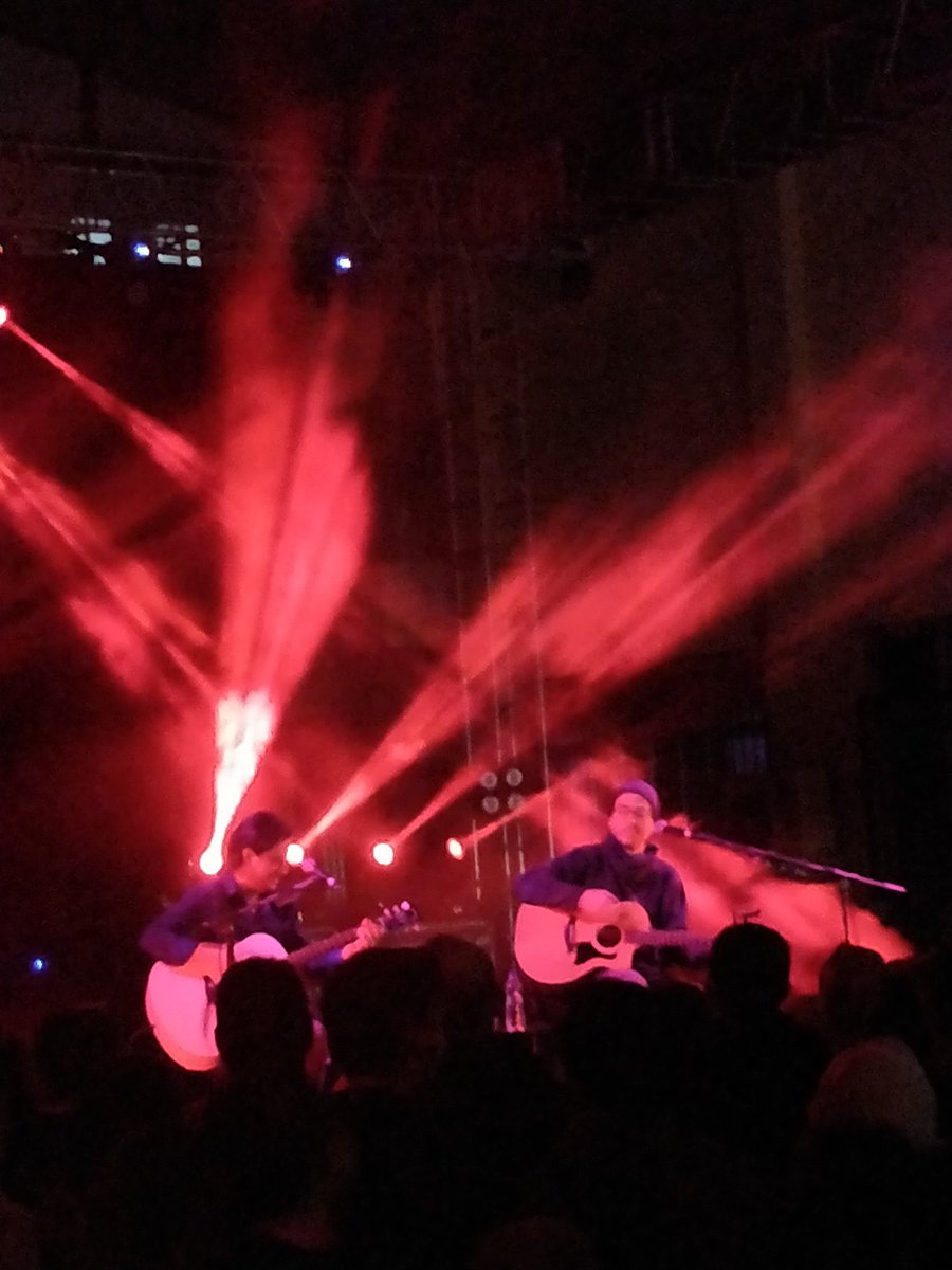 hocanın fularını bize hediye edişinizi ve çapa tıp fakültelilerin nezaket ve coşkusunu asla unutmayacağız.💜
#profcemiltaşçıoğlu #çapa