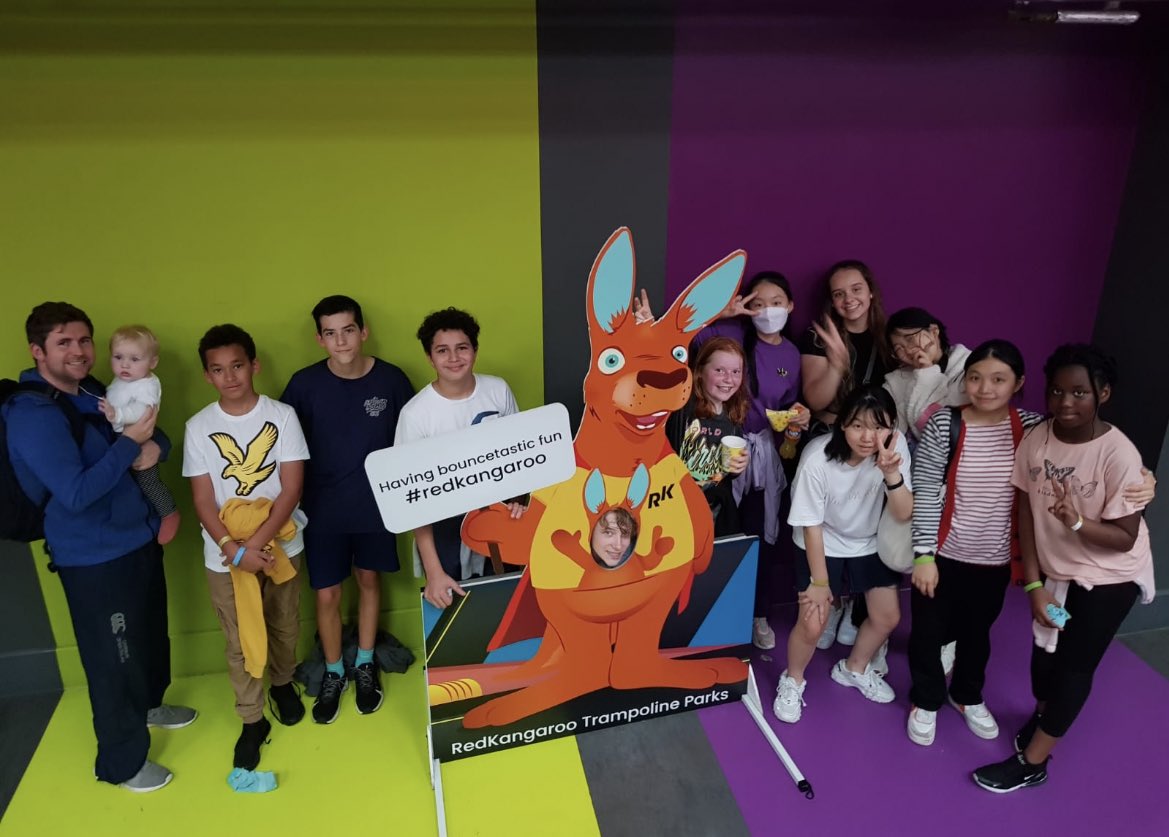 lhsboarding's tweet photo. An exciting few days for all last weekend when the pupils visited a trampoline park on Saturday, followed by walking alpacas and enjoying some time feeding them on Sunday. 

#iloveboarding #activities #weekend @BSAboarding @LuckleyHouse https://t.co/Si0VD7aHUO