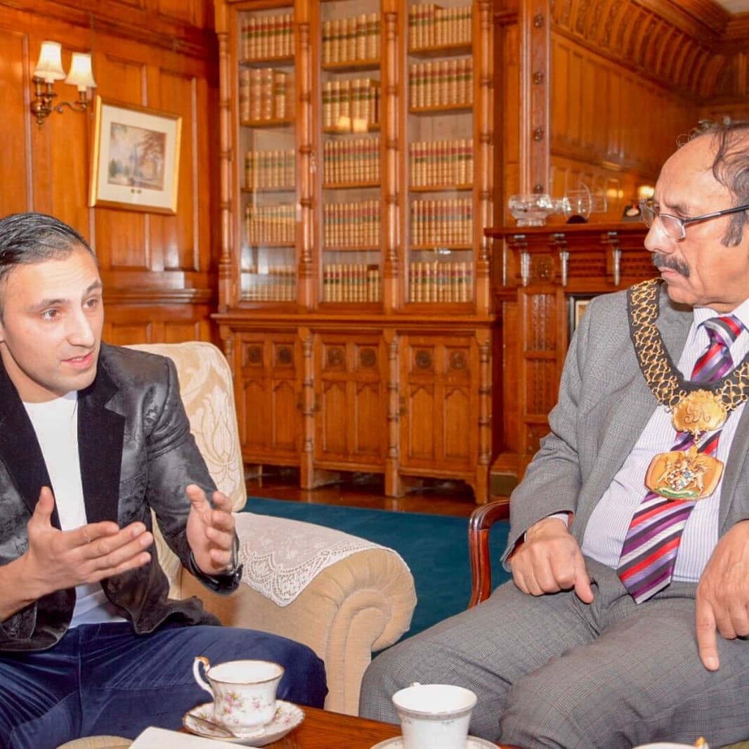 Invitation to the Lord mayors (Former Lord Mayor) chambers 
#TeaBuiscuits #Chat #Boxing #Bradford #FuturePlans <a href="/monarchpromotn/">Monarch Promotions</a> #TeamTasKhan