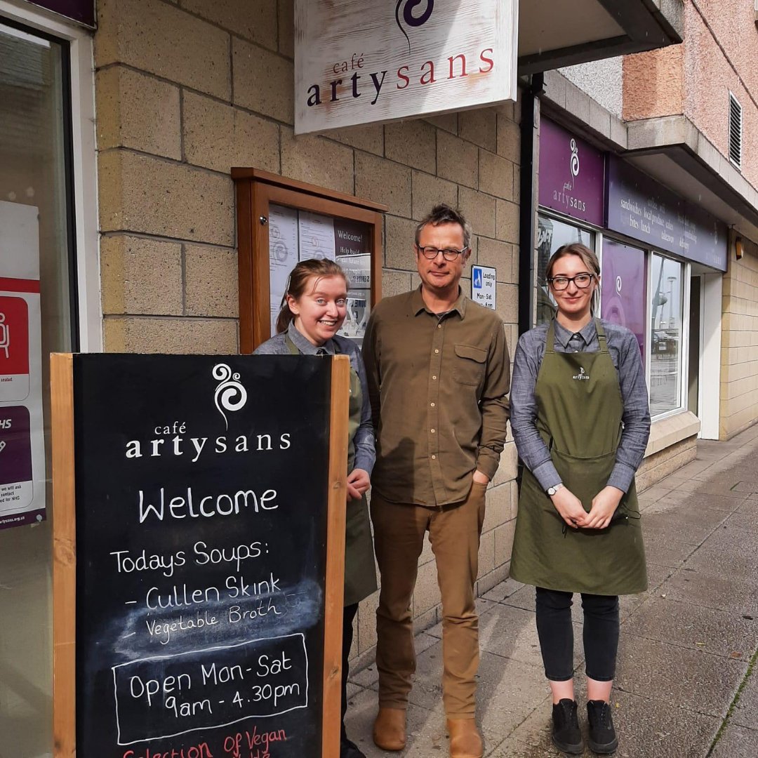 CafeArtysans's tweet photo. Last week we had the pleasure of having @HughFearnleyW visit the cafe! ๐
Thank you very much for visiting Cafe Artysans!
#socialenterprisecafe #Invernesscafe #morethanacafe #Highlands #ScottishHighlands https://t.co/oCo3R8AWm7