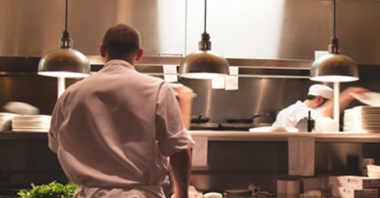 Departement_AIN's tweet photo. 🐟#Recette La carpe dans tous ses états ! @PoissonsDombes organise un concours d'innovation culinaire à destination des chefs de cuisine, des apprentis en brevet professionnel, CAP &amp; salariés apprenant des restaurants d’application 🐠https://t.co/7ccKmgLYjJ #Ain https://t.co/x8yhaqrjvH