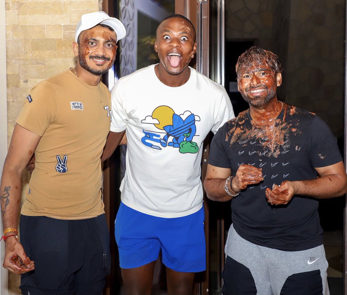 There was a birthday and a victory to celebrate in the @DelhiCapitals camp yesterday, and we managed to grab a frame of JSW Sports athletes Kagiso Rabada, Axar Patel and Rishabh Pant, whose cake made for make up. 🧁😅#BetterEveryday