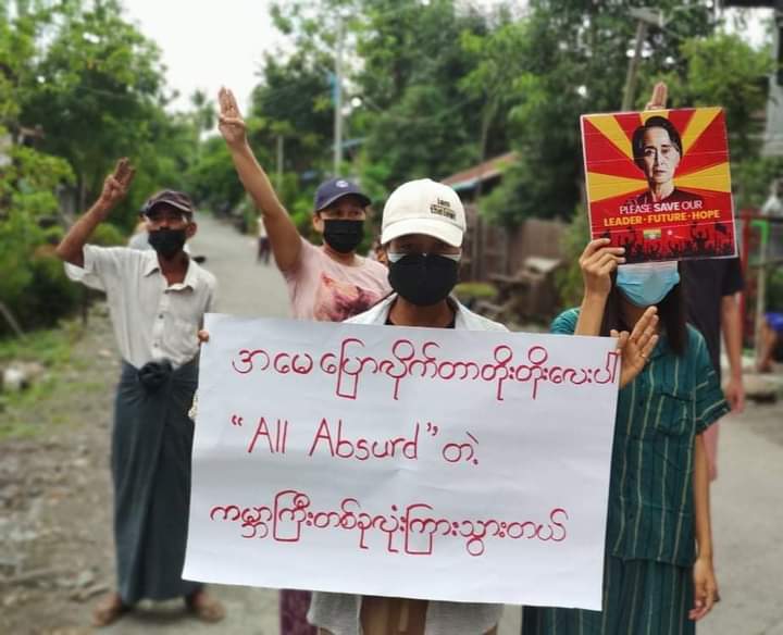 miN13700's tweet photo. The female residents of Kalay township led a demonstration to oust the terrorist dictatorship, on October 5.

#UnfetteredAccessForAids 
#Oct5Coup
#WhatsHappeningInMyanmar https://t.co/vTsXyN0Tsu