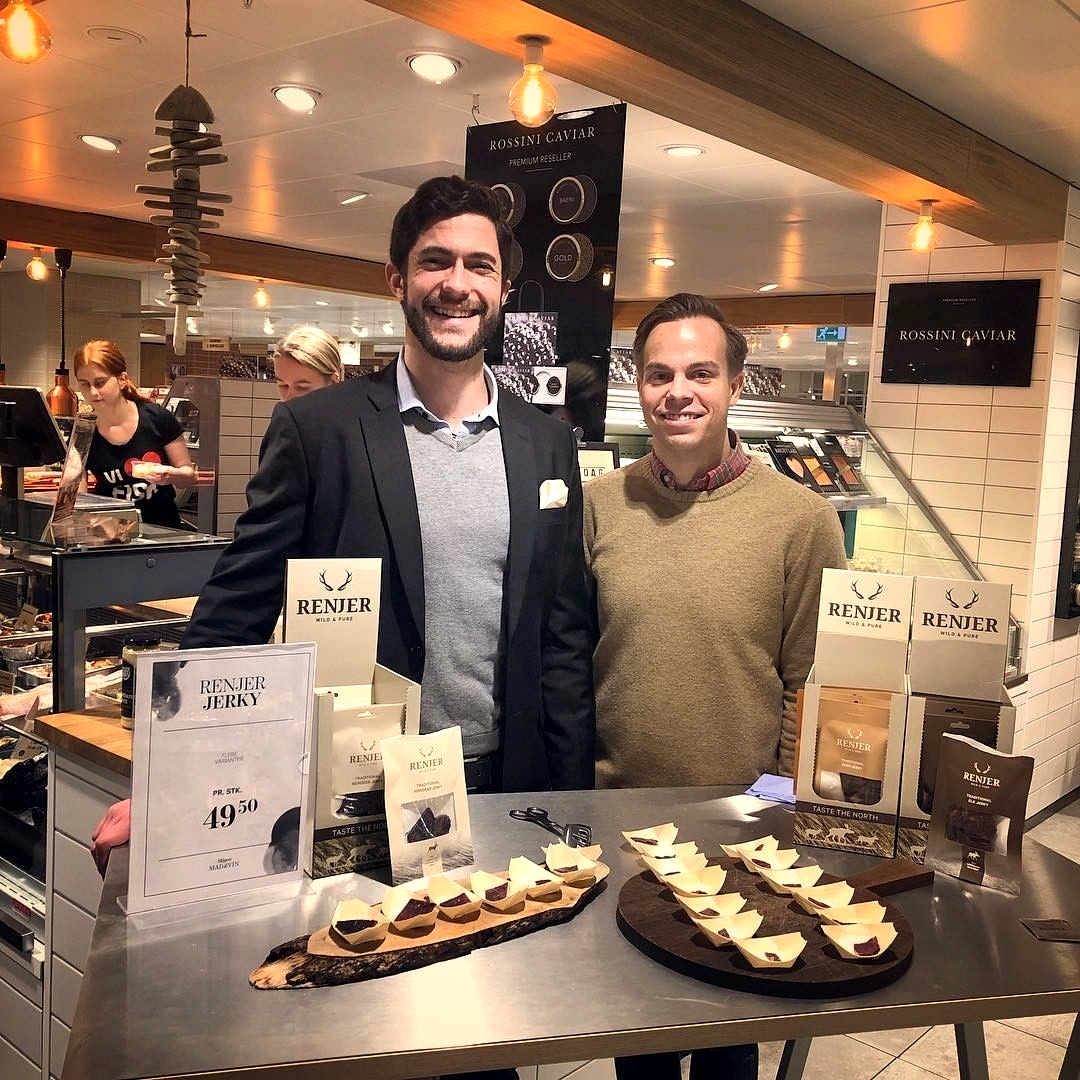 RenjerJerky's tweet photo. Heads up! 🦌 
The upcoming weekend we will be at that #ANUGA again to present our products to buyers from all over Europe. Are you interested to resell RENJER? 
Visit us at: Hall 1.1 | Stand: L024 😎🔥 https://t.co/okhKHeaKx4