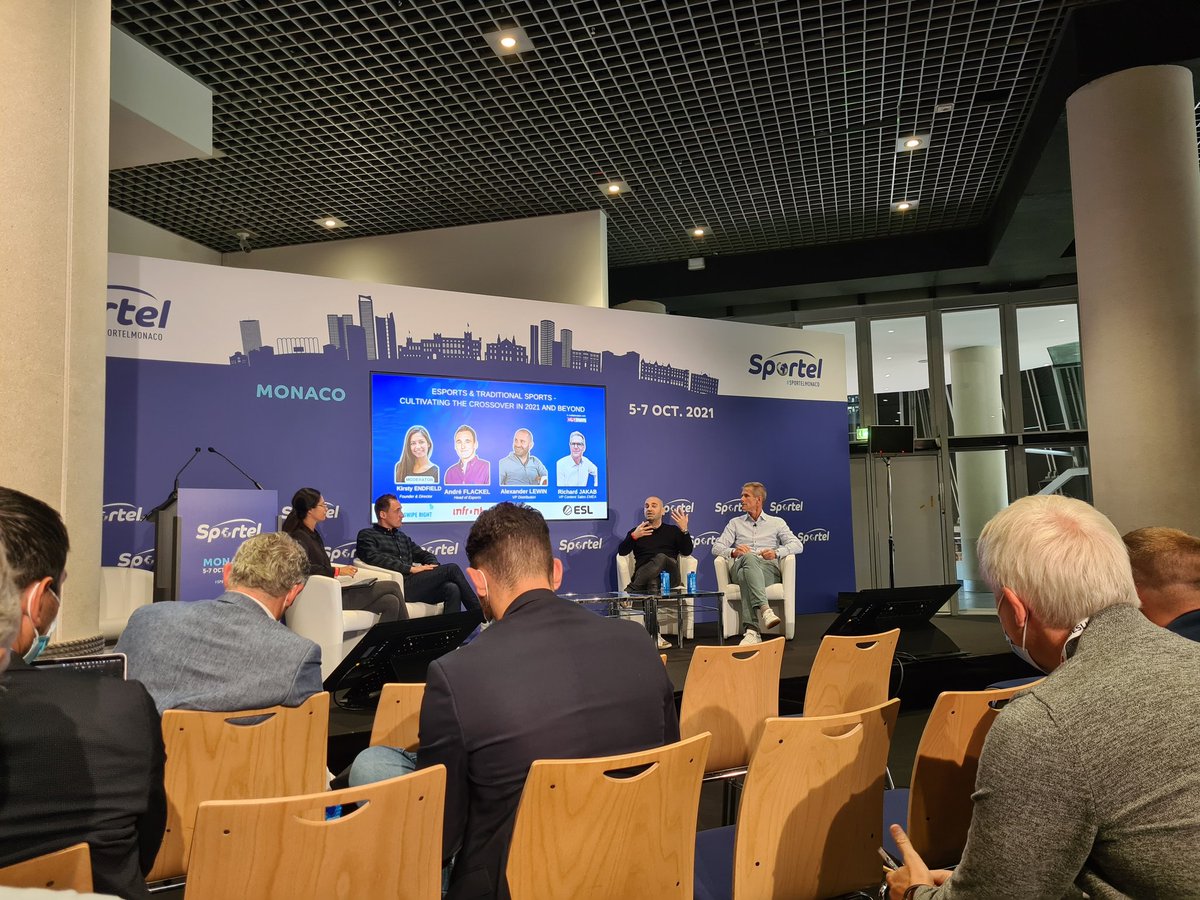 PavaoSousa's tweet photo. Cultivating the Crossover between ESports and Traditional Sports...is this a tactical opportunity or a long term strategy going forward? Several Ideas and Opinions in debate at Sportel21. https://t.co/Lb9gOl9kCh