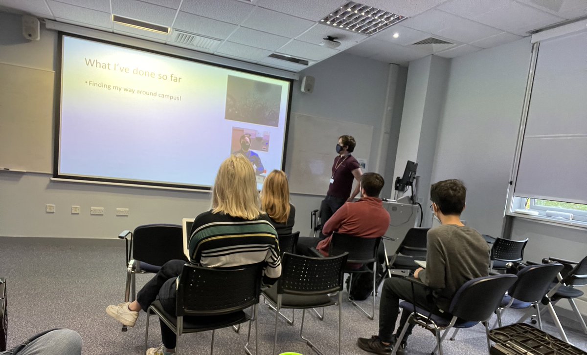 HoldingLab (@holdinglab) on Twitter photo First lab talk from <a href="/JackStenning6/">Jack Stenning</a>, the Lab is now up to 7! Quite a difference from last year. First lab talk from <a href="/JackStenning6/">Jack Stenning</a>, the Lab is now up to 7! Quite a difference from last year.