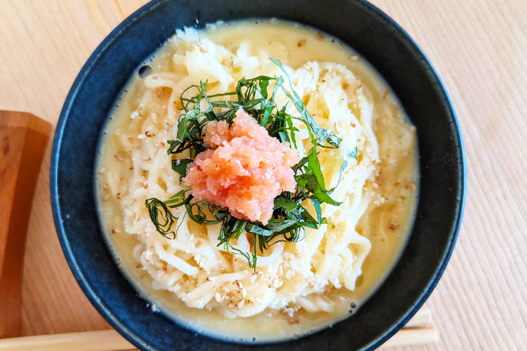あの袋麺が明太子カルボナーラ風に！『サッポロ一番塩らーめん』のアレンジレシピ！