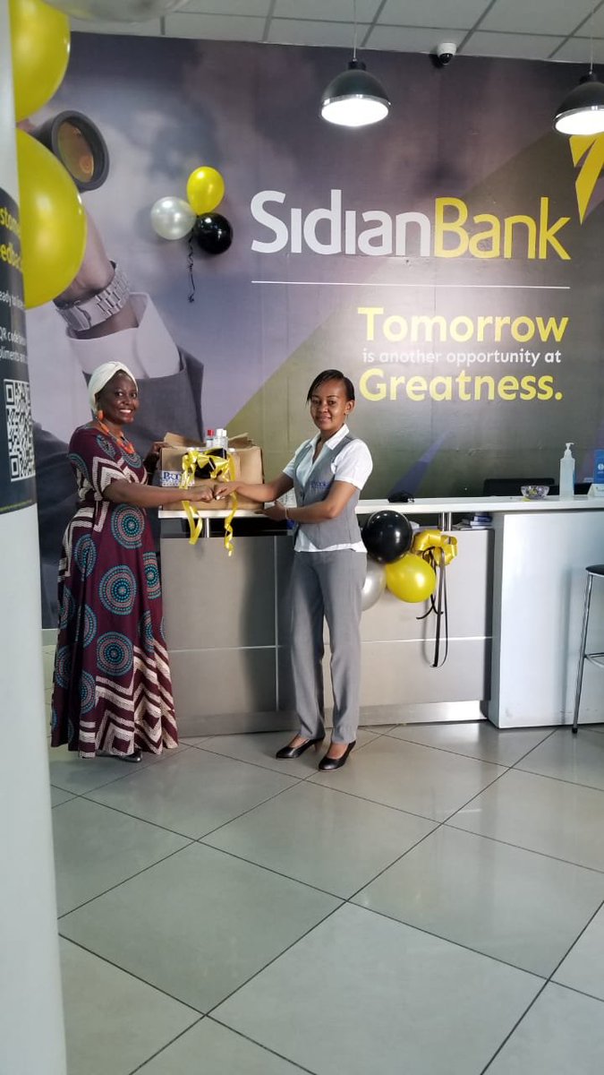 SidianBank's tweet photo. Our customer, Prodigy Health Care Ltd, donating sanitizers to us to give to our customers.
Their representative, Carol Mburu, graciously delivered the sanitizers to our Head office in Kilimani.
#stillstayingsafe
#drivingcustomerinclusion
#POWEROFSERVICE https://t.co/OcWUZfrnvL