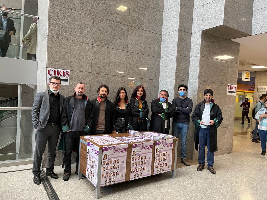 ozgurdemokratav's tweet photo. Özgürlükçü Demokrat Avukatlar olarak başkan adayımız Av. Sezin Uçar ile birlikte bugün İstanbul Çağlayan Adliyesindeydik!
#Ödav #ÖzgürlükçüDemokratAvukatlar #ODAV #İstanbulBarosuGenelKurulu https://t.co/7sTXy2oAdk