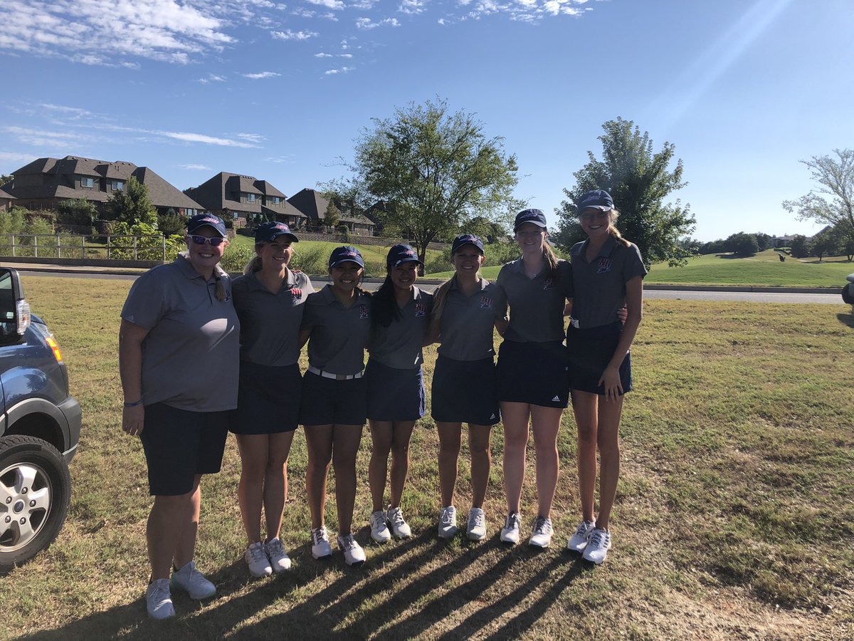 RunningGhost2's tweet image. Enjoyed watching Elly and the Jets play! Nice job ladies!