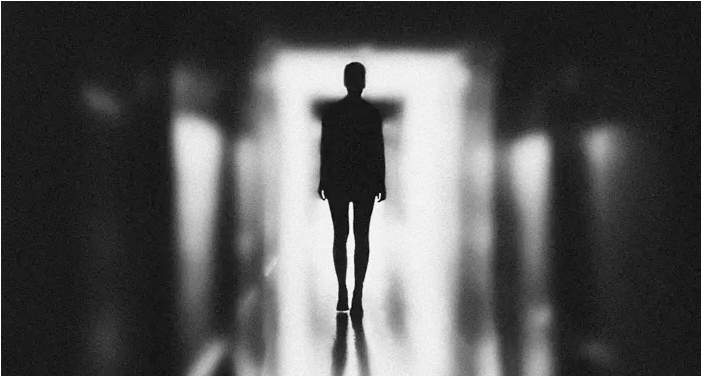goodreads's tweet photo. Spooky season is upon us! @BookRiot suggests 8 horror books for fans of Shirley Jackson: https://t.co/BqXktPTYHY https://t.co/GtiXKWZg8M