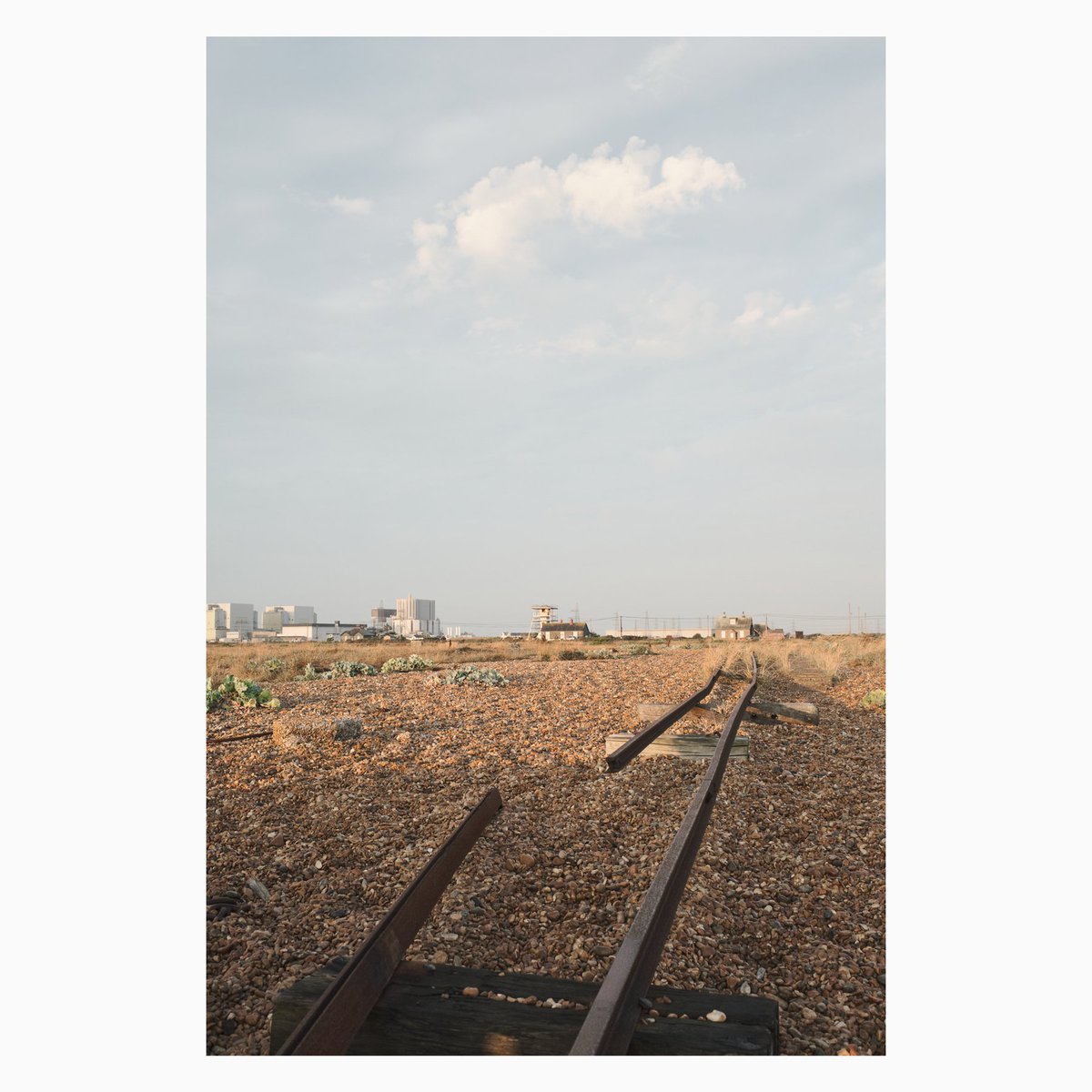 uberkraaft's tweet photo. Dungeness, September 2021

#fujifilm_uk #fujifilm_xseries #xt3 #fujiframez #fujifeed #fujilove #fujifilm_global #photographyeveryday #captureonefujifilm #photooftheday #photographylovers #photographyart #super_ordinarylife #emptyplacesmag #neotopographics #mundanebeauty https://t.co/RpRwnnFy17