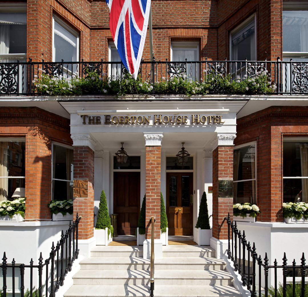 We are delighted to announce that we have been named in the Top 30 Hotels in London by @cntraveler. 

Thank you to everyone who took the time to vote for us, your support means so much and even more so at this time. #RCA2021 cntraveler.com/rca