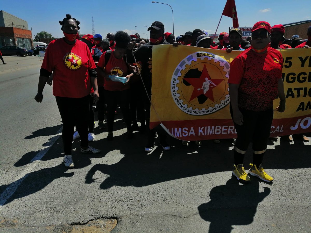 Numsa_Media's tweet image. Northern Cape march👊🏾👊🏾
#EngineeringStrike