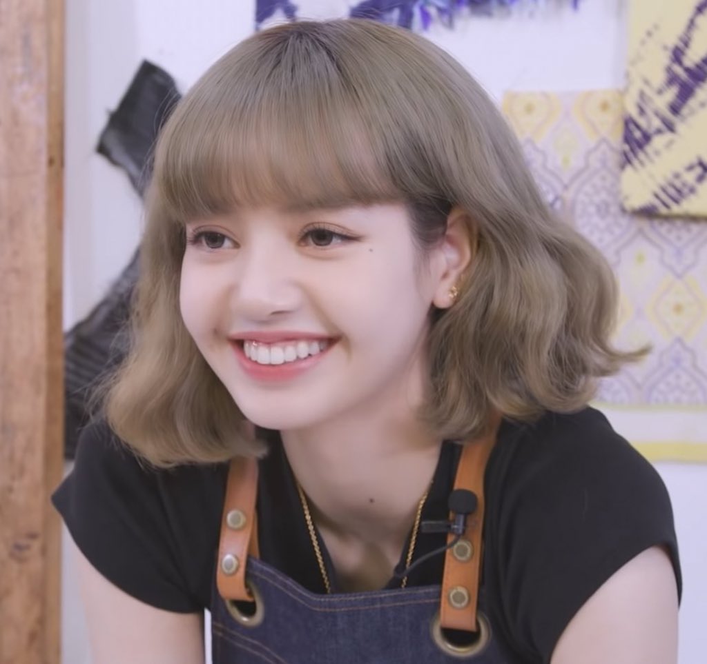 doll lisa (@dolllsa) on Twitter photo 