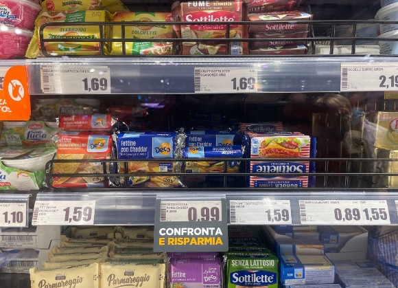 luigi_rubinelli's tweet photo. L'every dai low price avanza, come il concept Dodecà
https://t.co/B92QlYSC8r #retail #gdo #dodeca @deco_ufficiale #multicedi @GruppoVege #gastronauta https://t.co/f4cMDbcHxE