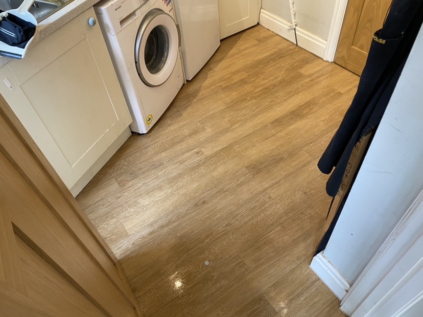 SM_Clean_Devon's tweet photo. Amtico Floor Cleaning 

Please contact me for free quote if you would like yours done (other hard floors are available)🤪 https://t.co/DSIVHl4xzI