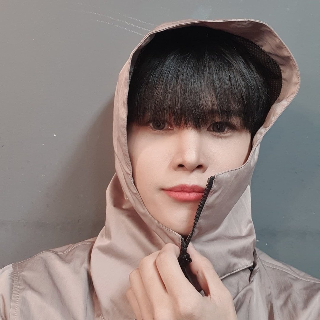 FranceMaximum's tweet photo. [TWITTER] 25/09/2021

"[#Wanshin ] DAILY MAXIMUM 

La fin de septembre approche ！
Je suis triste car le temps Avé  vous passe trop vite 🤨... mais le temps où on s'amuse passe toujours plus vite ?!🤔
Merci d'avoir fait de bon souvenirs en septembre 😍"

#Ju 

cr > @MAXIMUM2020S https://t.co/1Qw99t07mV