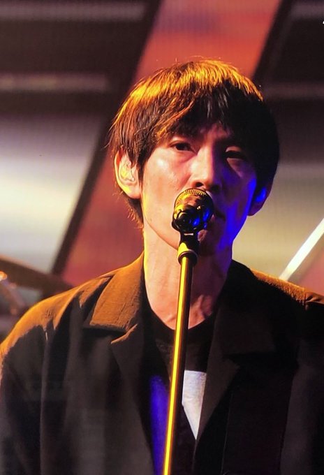 草野マサムネ 老けないイケメンでかっこいい 髪型の変化が話題 茶髪も好評 アスネタ 芸能ニュースメディア