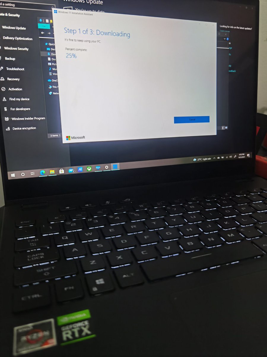datahunter84's tweet image. Upgrading... #ROGFlow #Windows11