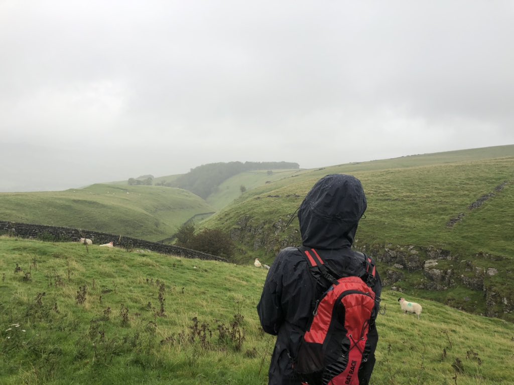 rainbowchaser79's tweet photo. A wet windy walk this morning with the obligatory #WispaWithAVista and a #BrewWithAView
Thank goodness for my waterproof π
Sat in a warm cafe now with a hot dink. Perfect. https://t.co/vdQubrtCSy