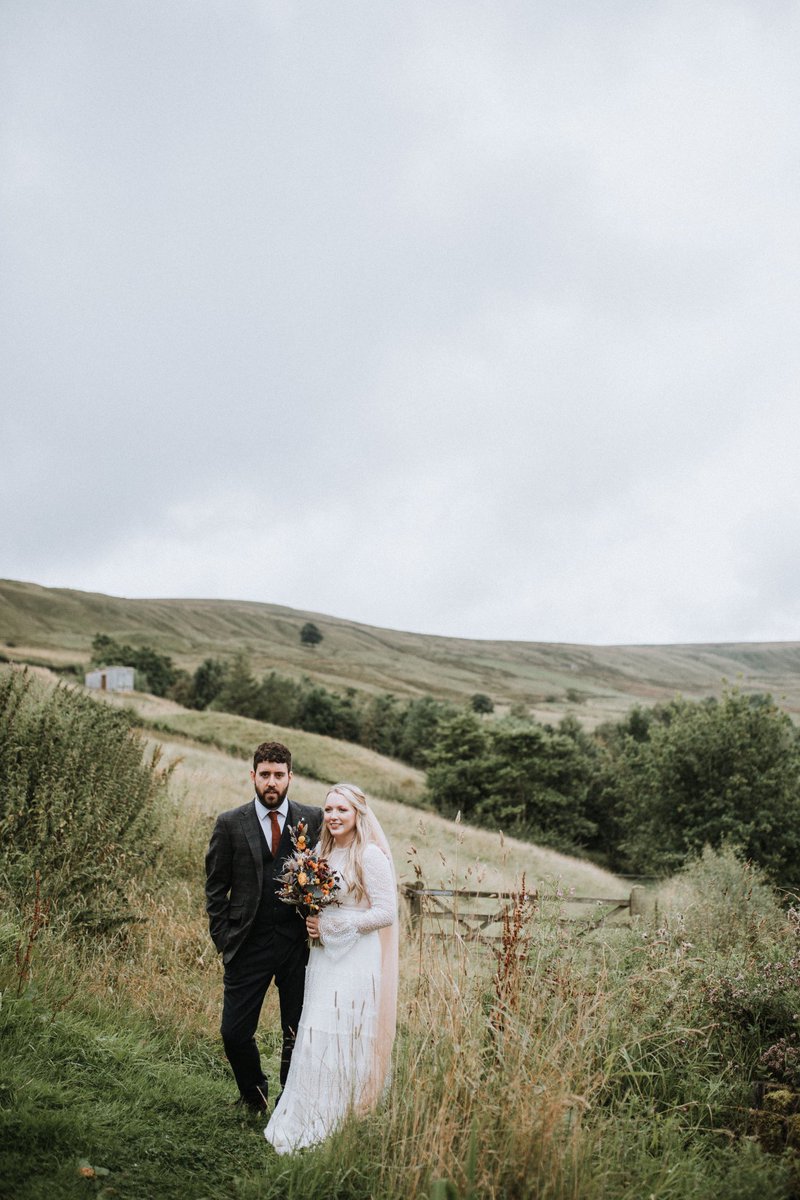 StevenMcinerney's tweet photo. Got the wedding photos back and im obsessed with them. They're perfect... 🥰 https://t.co/IGm5e0OLC1