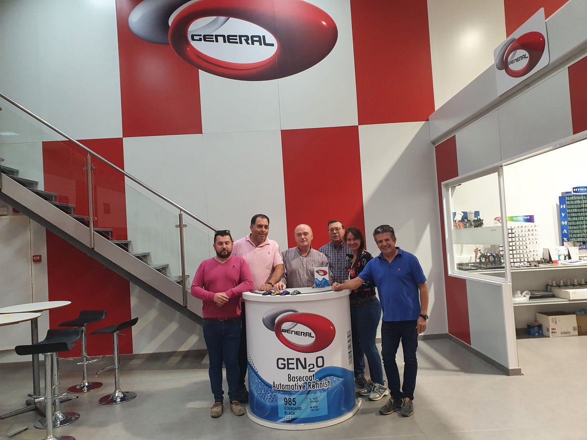 En Recambios del Olmo formamos a
nuestro equipo comercial de pintura. 

En esta ocasión ha tocado formación de General Paint
en Palencia. La formación ha sido de nuevas
tecnologías de productos para secado al aire.

#RecambiosDelOlmo #Pintura #Serca
 #GeneralPaint  #DelOlmo