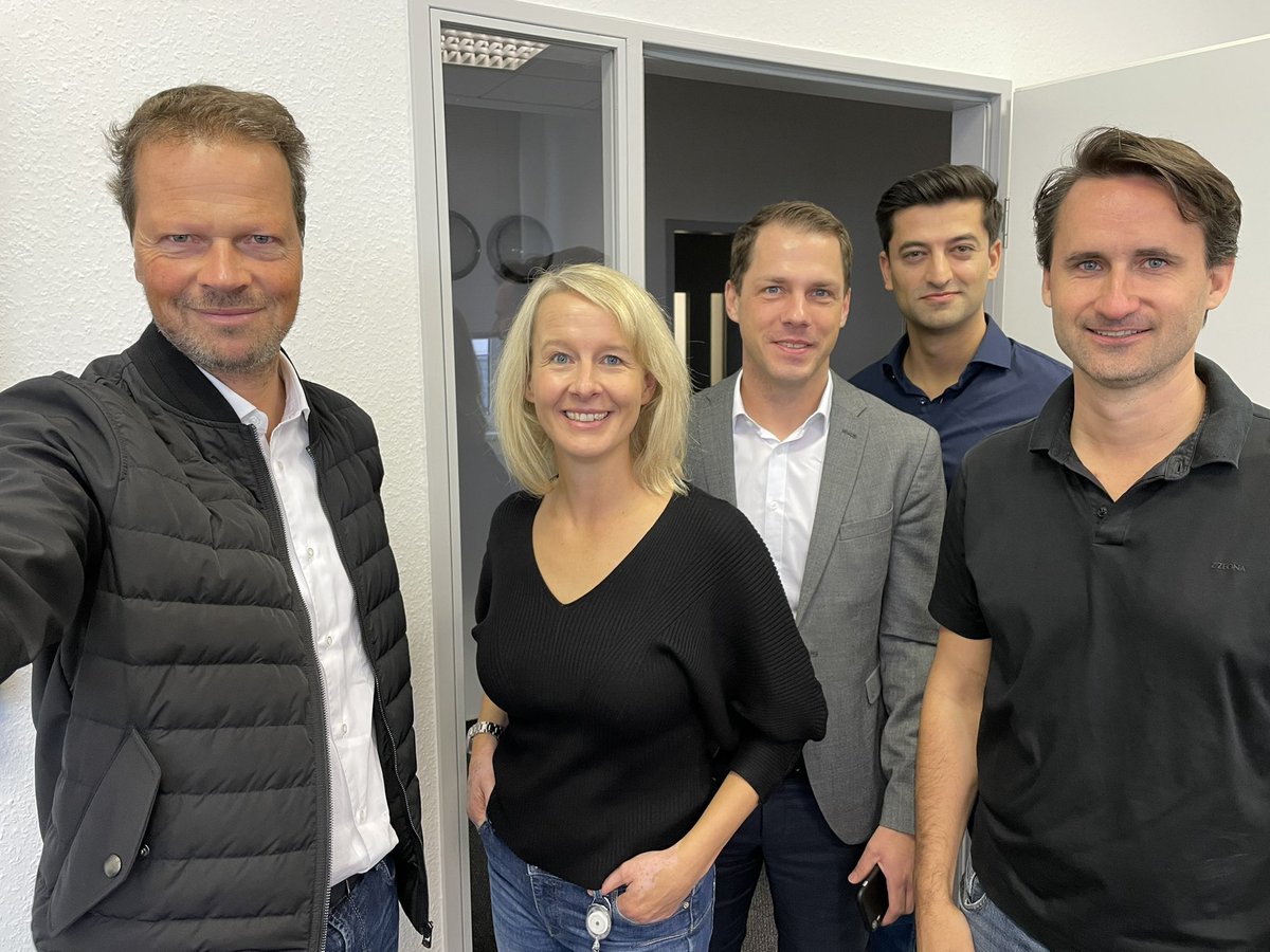 Michael Frankenberg (@mifrak) on Twitter photo Selfies are a popular means these days to prove people are finding common ground! As of October, we welcome in our Hacon management team: Wiebke Baumann CHRO, <a href="/schroederxxx/">Daniel Schroeder</a> Chief Mobile Officer - CMO and Haris Habib COO TPS.
#movingbeyond with <a href="/SiemensMobility/">Siemens Mobility</a> and @HaConTimetable Selfies are a popular means these days to prove people are finding common ground! As of October, we welcome in our Hacon management team: Wiebke Baumann CHRO, <a href="/schroederxxx/">Daniel Schroeder</a> Chief Mobile Officer - CMO and Haris Habib COO TPS.
#movingbeyond with <a href="/SiemensMobility/">Siemens Mobility</a> and @HaConTimetable