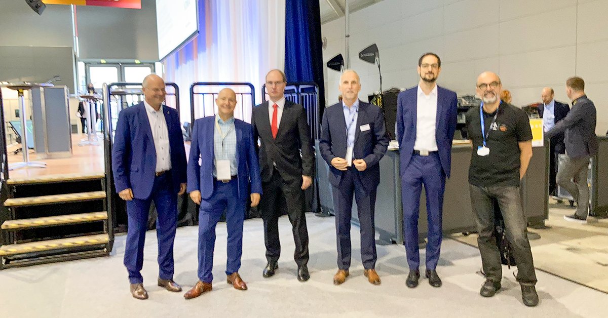 VDMAonline's tweet photo. Great panel discussion „Deep Learning: Much ado about nothing, again?” @VISIONTradeFair. Available online ➡️ https://t.co/ATX7r8MoBx #VisionSTR #MachineVision @Messe_Stuttgart @Basler_AG @stemmerimaging @ZebraTechnology @AtlasCopcoGroup @inspect_online #mvtecsoftware #ISRAVision https://t.co/EA2FQGR6MD