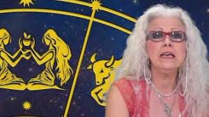 Ünlü Astrolog Rezzan Kiraz, Facebook kesintisi hakkında konuştu: 

"Merkür Retrosu konusunda gerekli uyarıları yapmıştım, iletişim sistemlerinde sıkıntılar olabilir demiştim. Maalesef uyarılarım dikkate alınmadı."