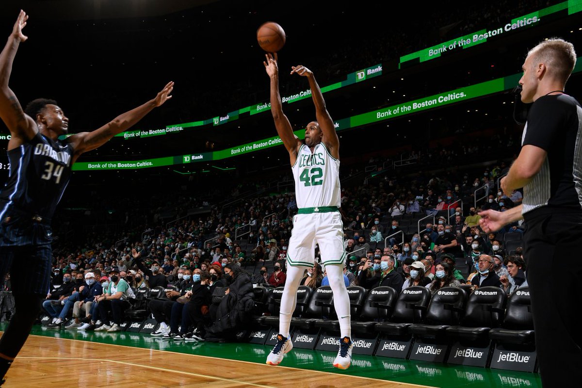 Al_Horford's tweet photo. TD Garden!!! Is good to be back. 💚 https://t.co/J3nubjH8t2