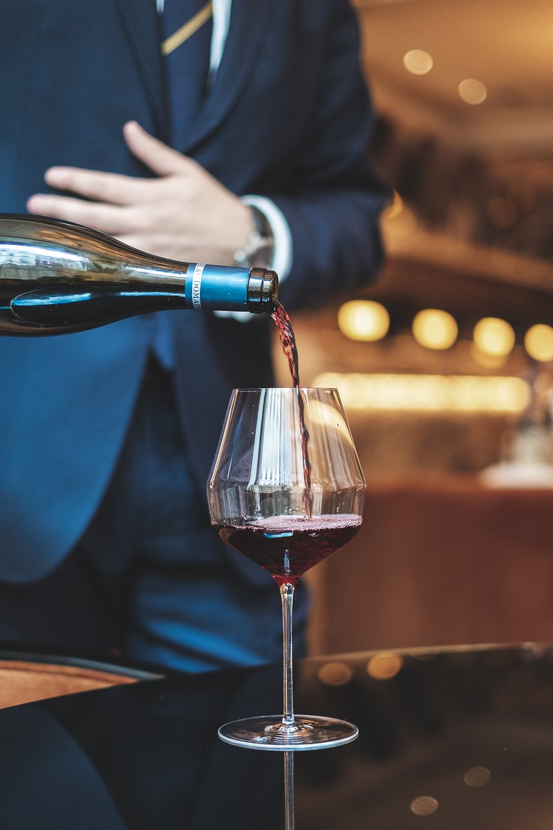 An essential part of your dining experience is pairing the optimum wine to your dish. Ask our resident sommelier for assistance and they'll expertly advise based on your personal preference https://t.co/AJ3MrDZYJj