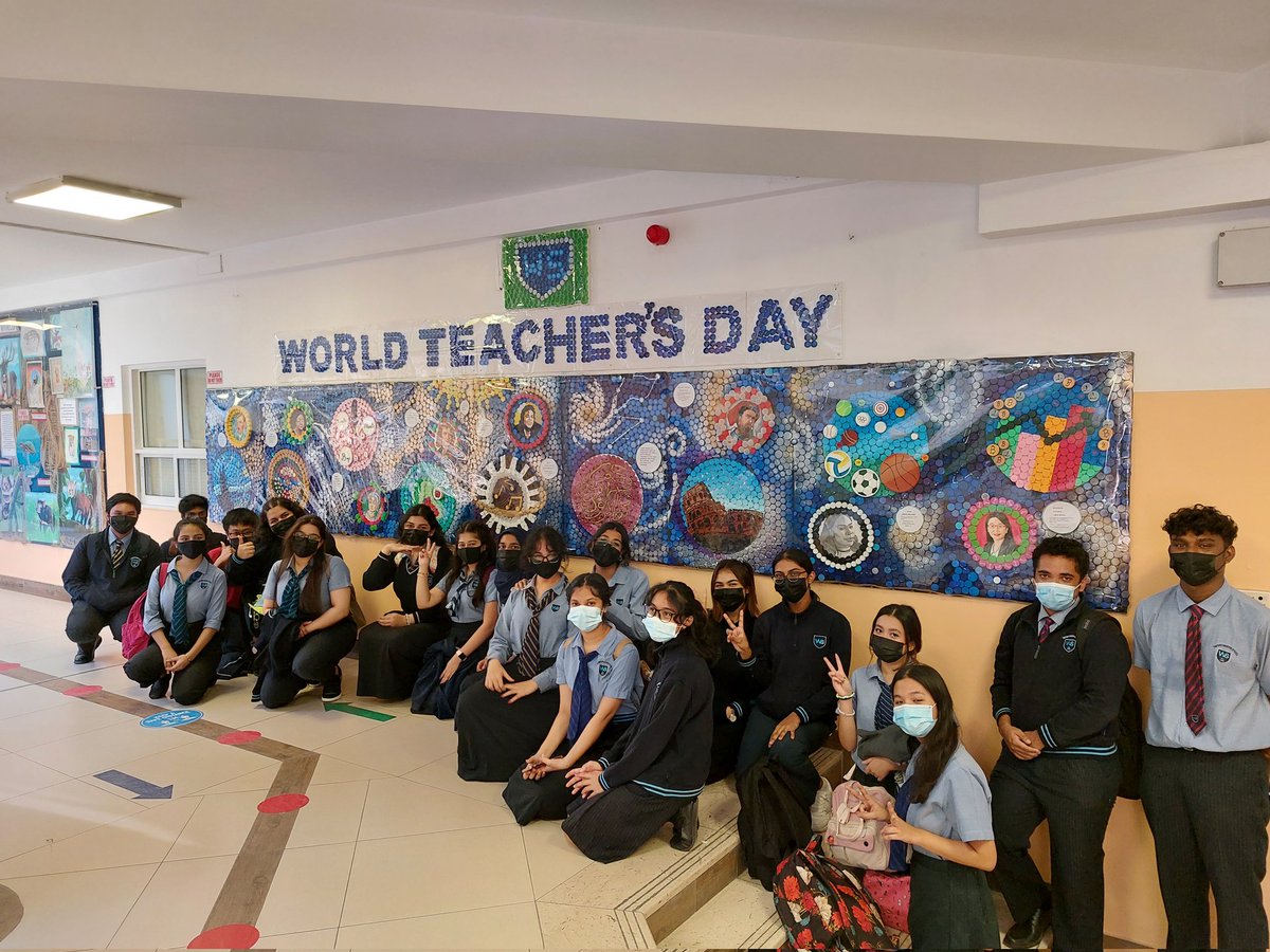 ruksi62's tweet photo. Ideal teachers are those who use themselves as bridges over which they invite their students to cross,joyfully collapse, encouraging them to create bridges of their own. – Nikos Kazantzakis
Happy Teacher'sDay!
#twsartrocks

@HeadmasterCarl 
@TwsVijaya
@Sarabjit2017 https://t.co/Sz0yyRc4Cg
