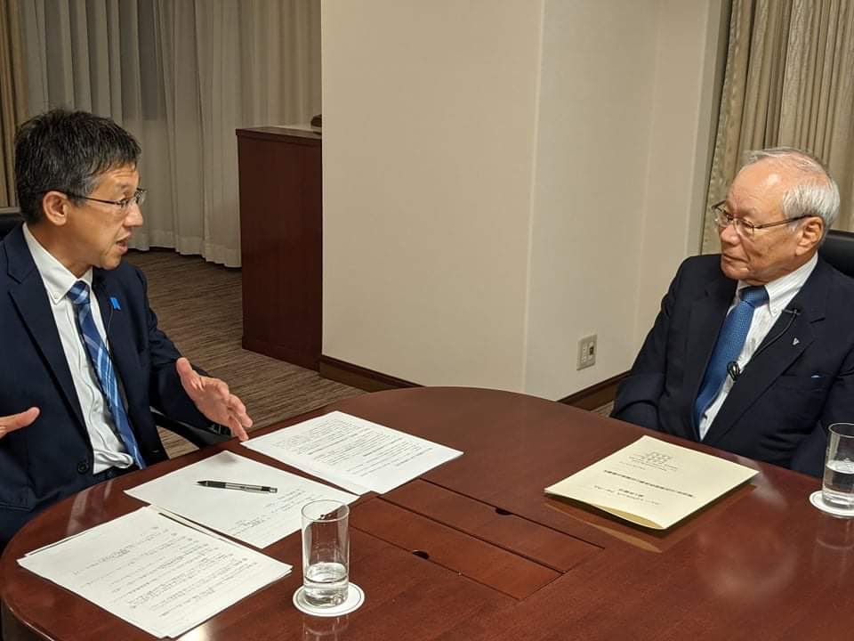 松本ひさし ドクターヘリ On Twitter 今日は横倉日本医師会名誉会長と対談をさせていただきました コロナ対策の課題 これからの日本の医療危機管理などについて 沢山の勉強ができました ありがとうございました 詳細は後日youtubeにアップする予定です 松本