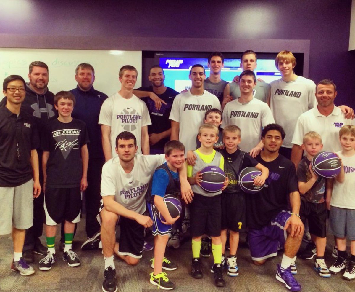 CoachCho's tweet photo. Happy birthday to one of the all time clutch shot makers I know, @BobbySharp11!!! 🔫🔫🔫

Back in the @PortlandMBB days… post @BFTFoundation auction camp with the gang. https://t.co/mCqxJZFV4Z