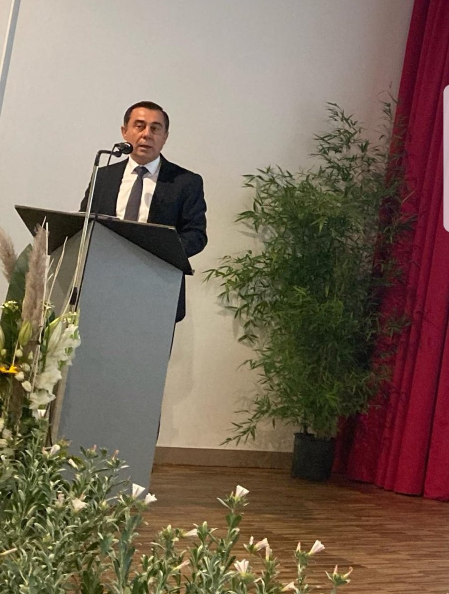 a_leboeuf's tweet photo. En 2024, les #Floralies internationales se dérouleront au Domaine de La Chabotterie en #Vendee. 
Merci 🙏 au @ComiteFloralies pour ce très beau partenariat avec le @DepVendee. 
Paysagistes, fleuristes, pépiniéristes, maraîchers… auront rdv avec le public du 17 au 26 mai 2024. https://t.co/fZhG4IXgKT