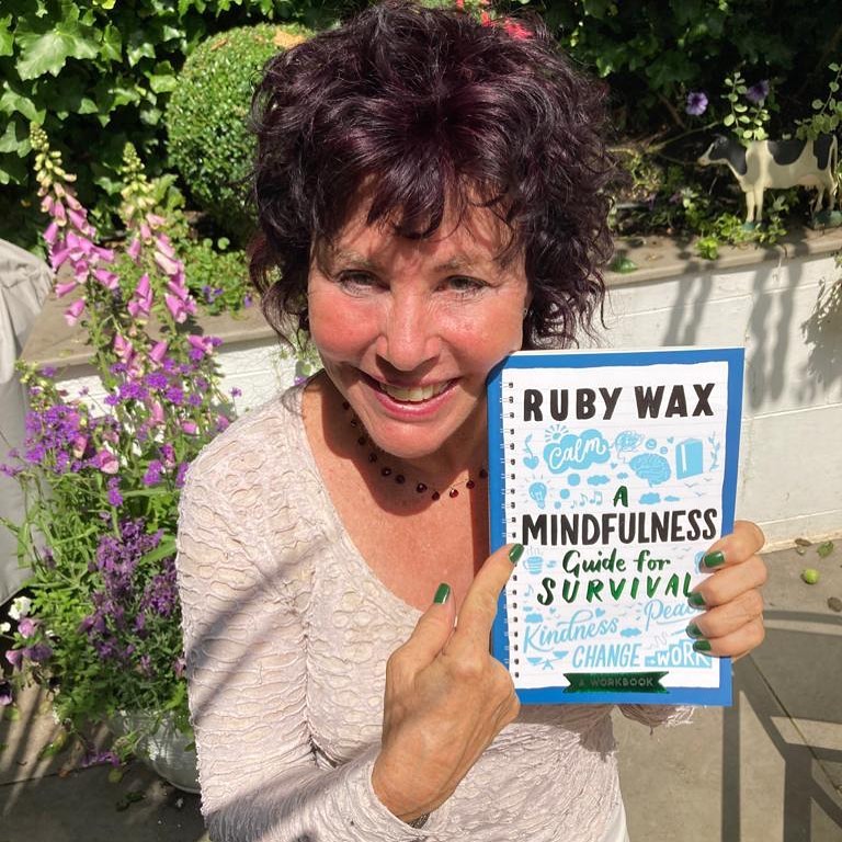 PsychologiesMag's tweet photo. "I thought the reason no one liked me was because my parents were weird and, clearly, I was a carrier of that weirdness and no one wanted to catch it." https://t.co/QkOxkXNPNZ #mindfulness #familyissues #trauma 📸credit: @RubyWax https://t.co/VZmzlVYUq9