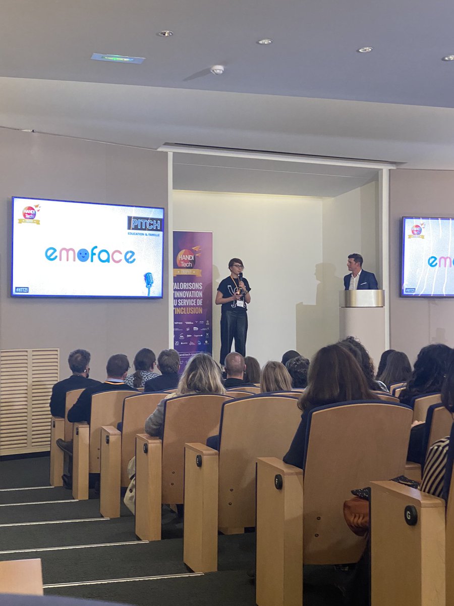 [EDUCATION &amp; FAMILLE | Soutenue par <a href="/CreditAgricole/">Crédit Agricole</a>] On continue les 
pitchs avec #JeuNoh et <a href="/EmofaceApp/">Emoface</a>, finalistes de la catégorie Education &amp; Famille !
Suivez le #Handipitch en live ▶ youtu.be/90CZHSK7LGc #HTT21