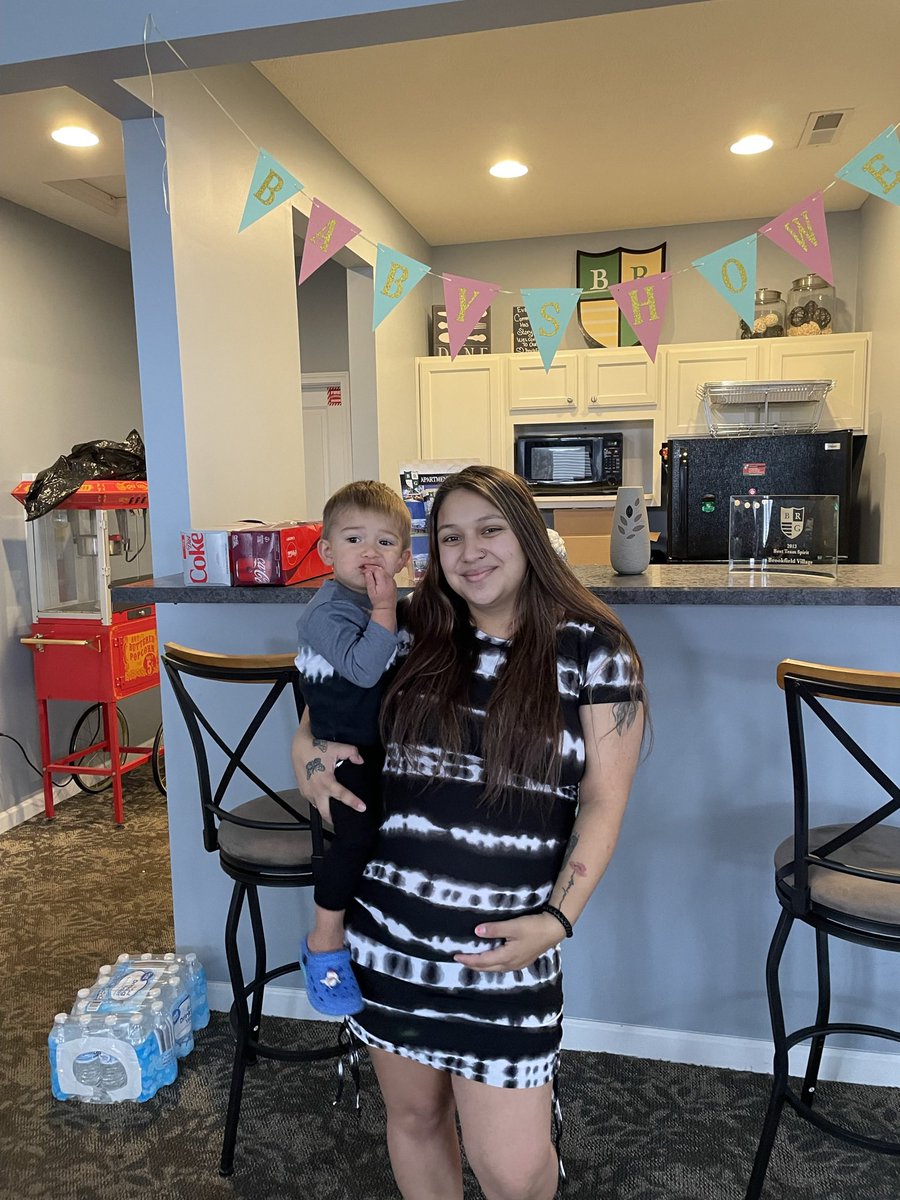 Sarah_Millerrr's tweet photo. Can’t believe I’m already 30 weeks with the girls 😳🥰 had a great baby shower the other day! https://t.co/n8IUHO2XSB