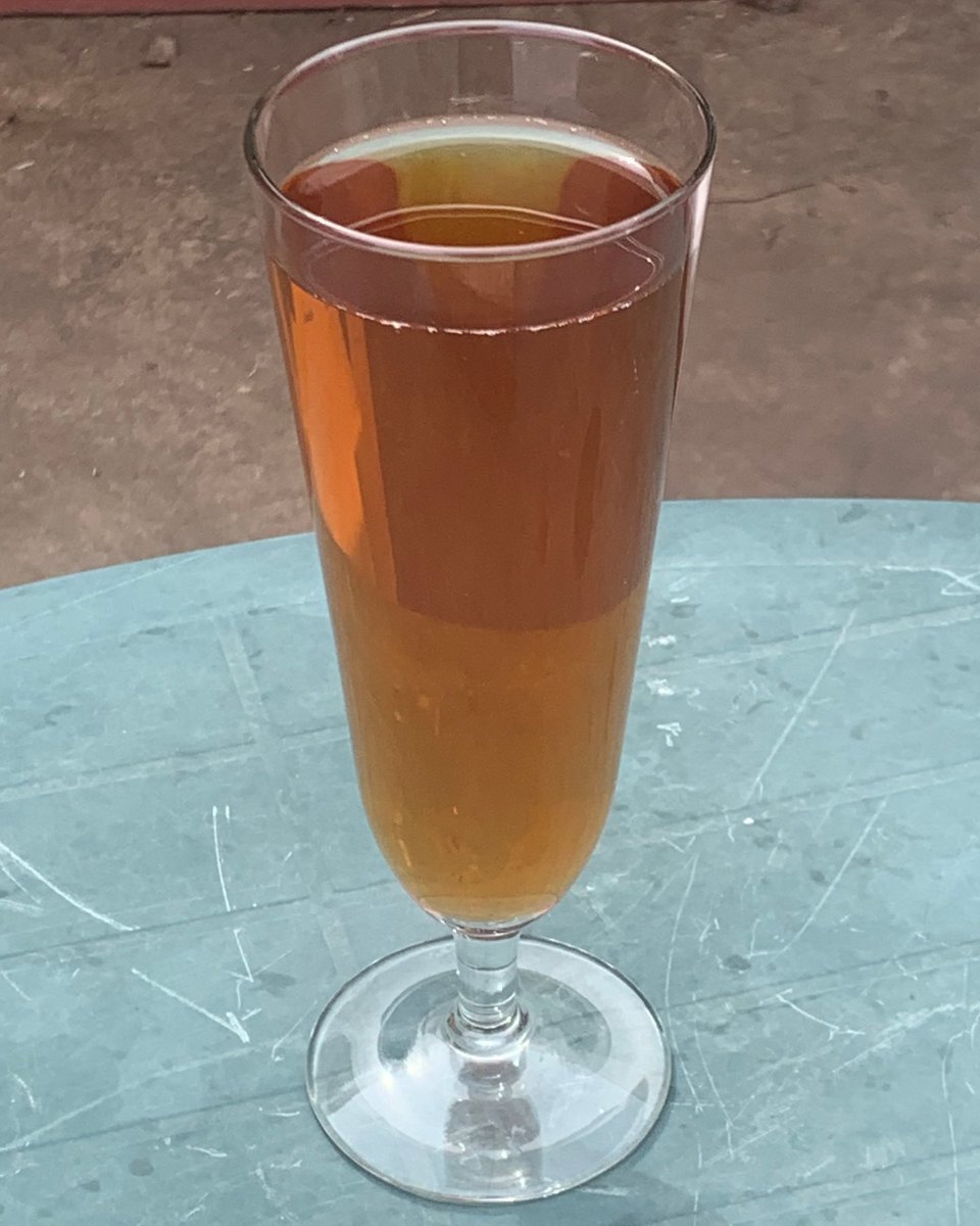 As we transition into autumn, we can't think of a drink that pairs better with the season than a delicious cider! #MethowValleyCiderhouse #HardCider #CraftCider #CiderLife #CiderLife #WashingtonState #MethowValley #DrinkuUp #PNWLife