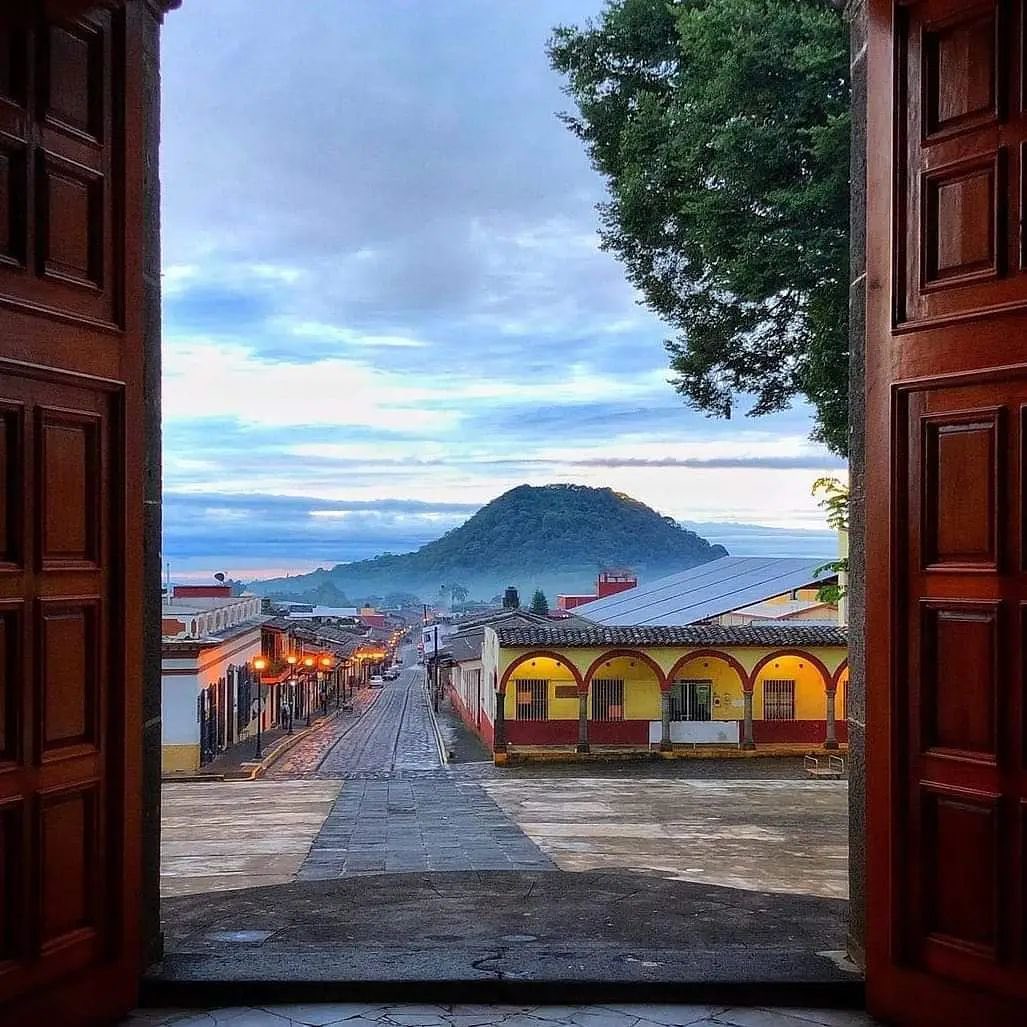 XicoVeracruzMx's tweet photo. Un excelente saludo a todos desde el bello #XicoVeracruz en una mañana fria, se antoja un rico café con pan. https://t.co/xR0FFRwRa3